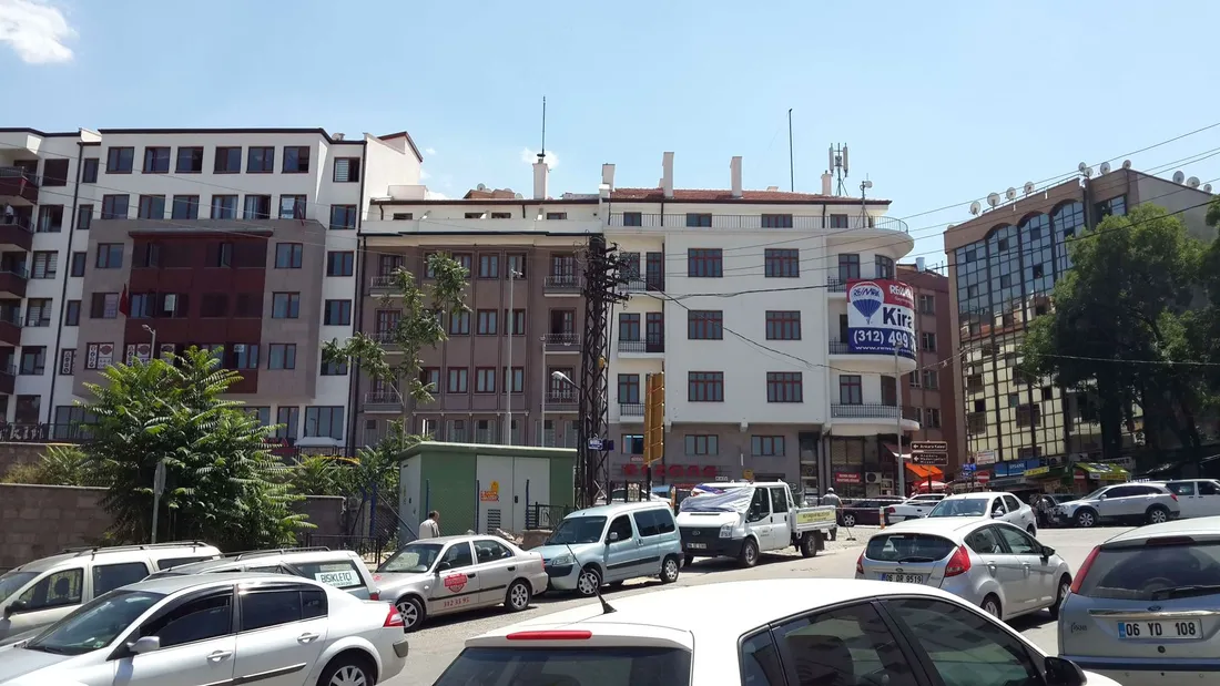 Hisarparkı Caddesi Cephe Uygulamaları